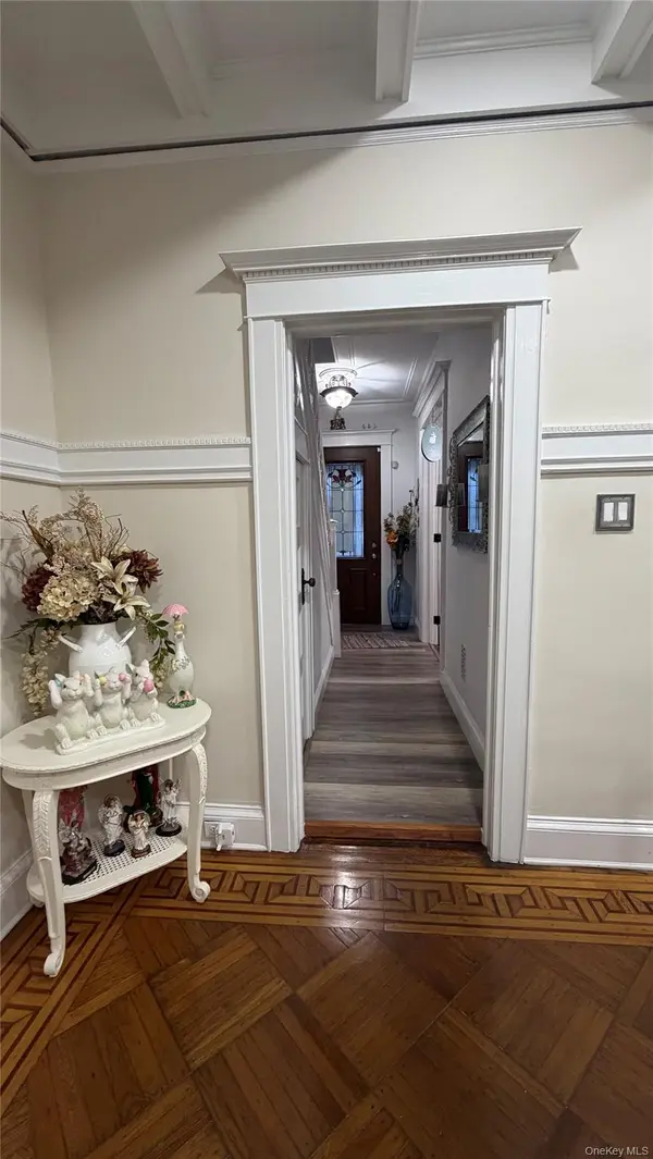 85-12 Woodhaven BLVD, Woodhaven, NY 11421