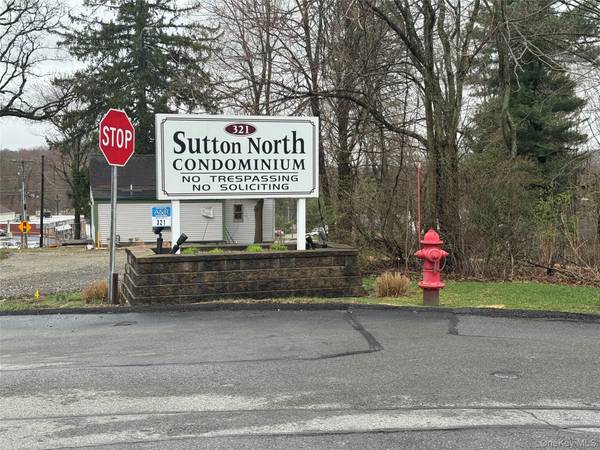 321 Titusville RD #E91, Poughkeepsie, NY 12603