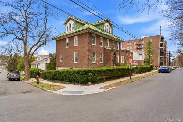 128 Parkway, Yonkers, NY 10704