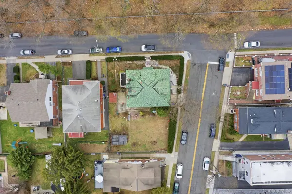 128 Parkway, Yonkers, NY 10704
