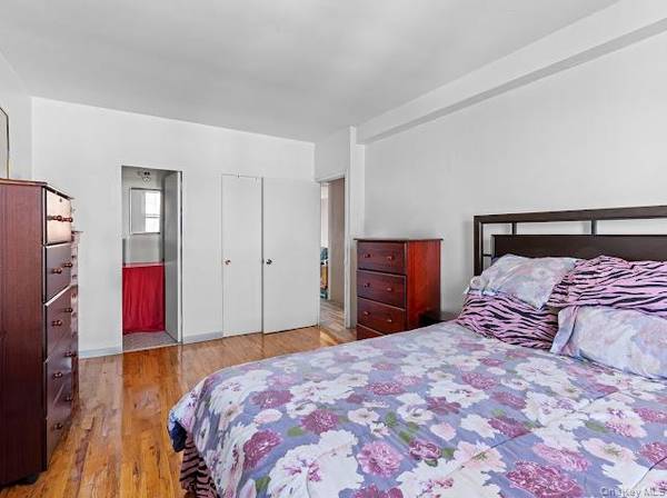 12425 Flatlands Ave Flatlands Ave, Brooklyn, NY 11208