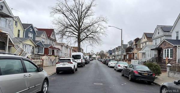 104-53 128th ST, Richmond Hill, NY 11419