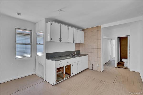 150-81 116th RD, Jamaica South, NY 11434