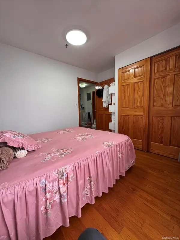 3733 107th ST #3B, Corona, NY 11368