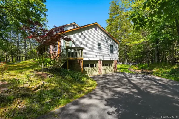701 Zena Highwoods RD, Woodstock, NY 12498