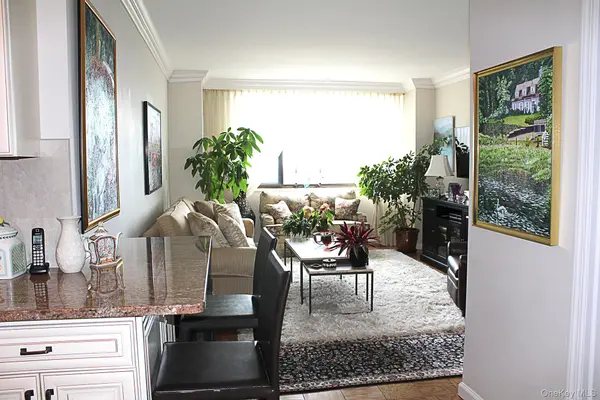 27010 Grand Central Pkwy #28M, Floral Park, NY 11005