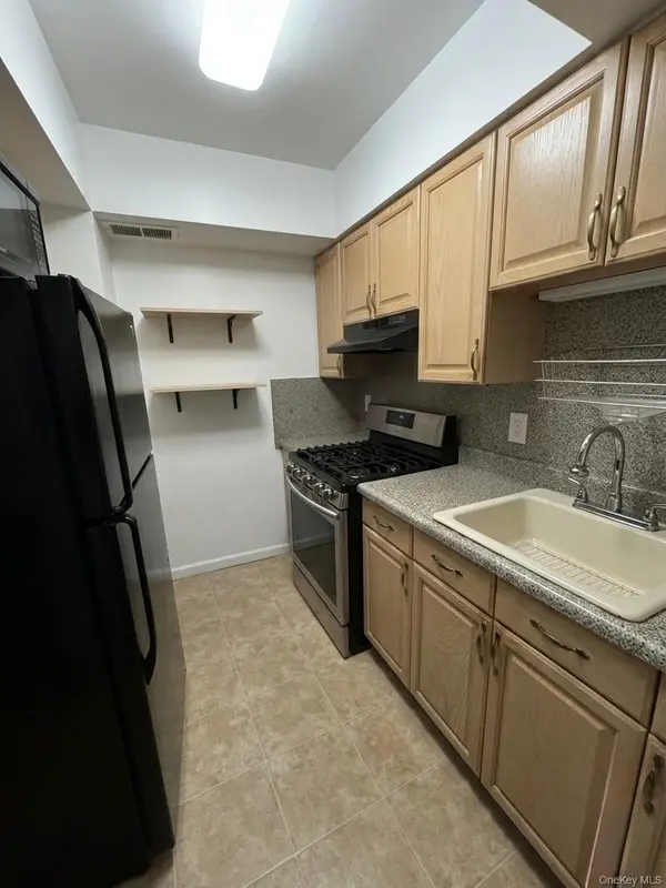153-25 88th ST #5G, Howard Beach, NY 11414