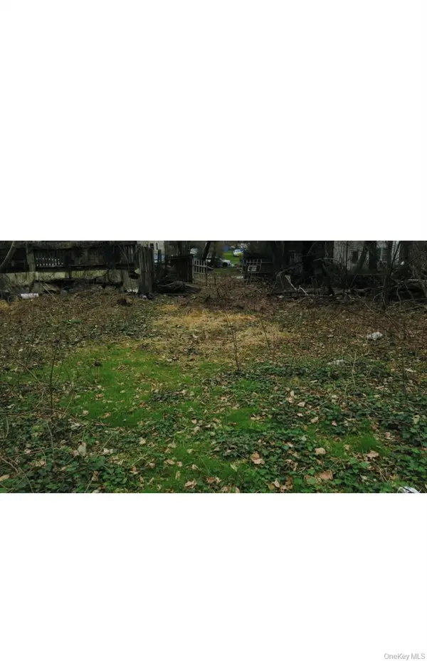 202 City TER, Newburgh, NY 12550