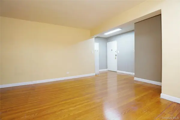 63-45 Saunders ST #3G, Rego Park, NY 11374