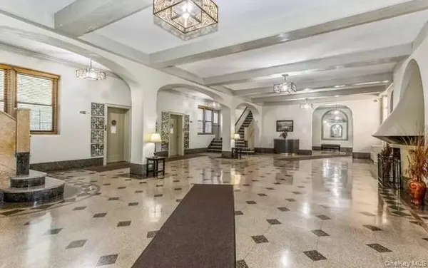 35-21 81st ST #2A, Jackson Heights, NY 11372