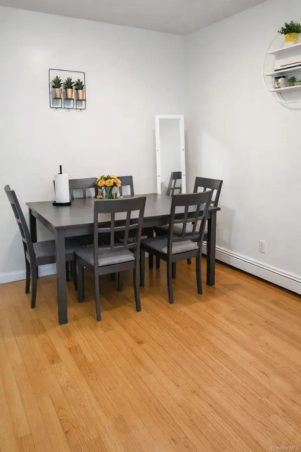 1831 121st ST, College Point, NY 11356