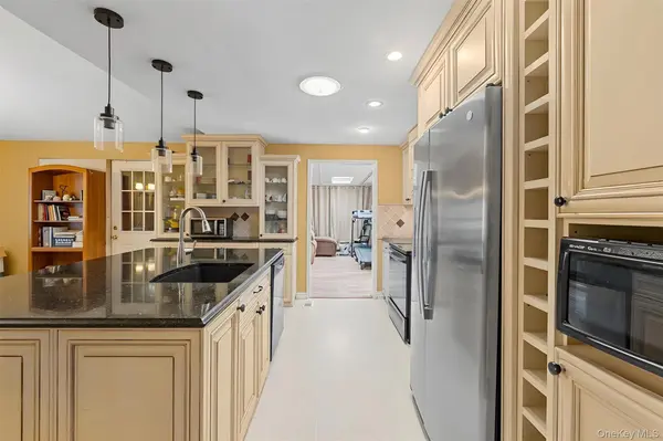 147 Horseblock RD, Centereach, NY 11720