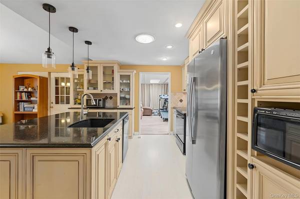 147 Horseblock RD, Centereach, NY 11720