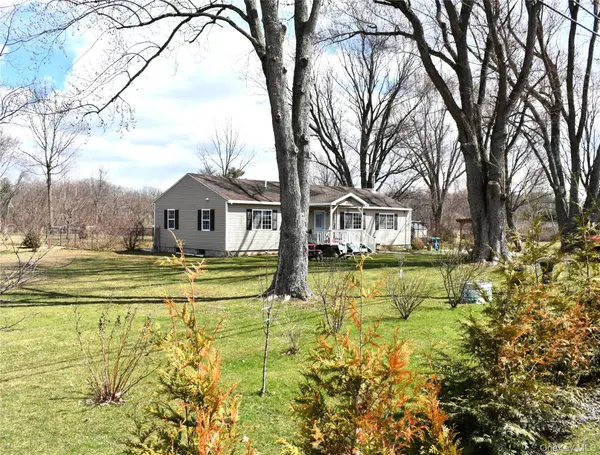 131 State Route 82, Hudson, NY 12534