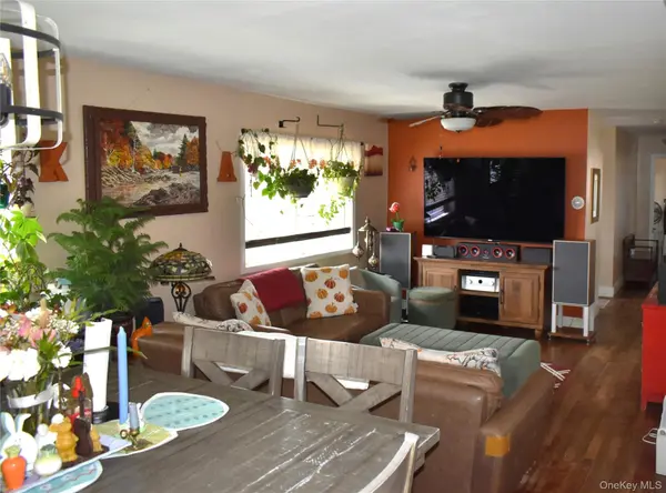 131 State Route 82, Hudson, NY 12534