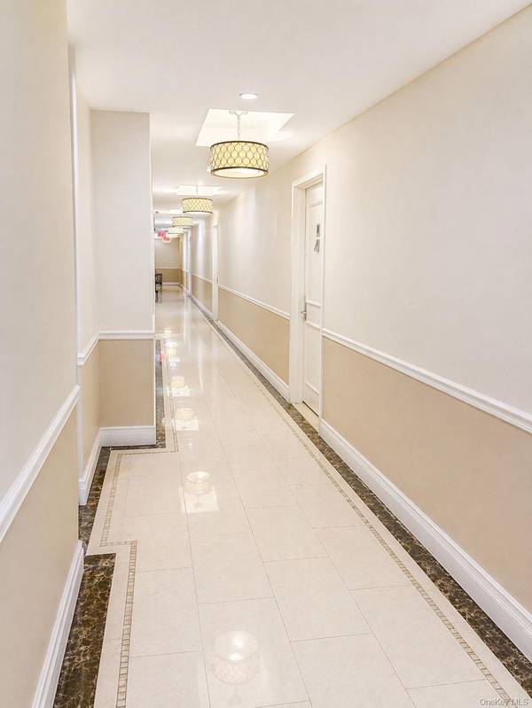 63-36 99th street #4H, Rego Park, NY 11374