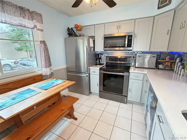 5007 Chelsea CV, Hopewell Junction, NY 12533