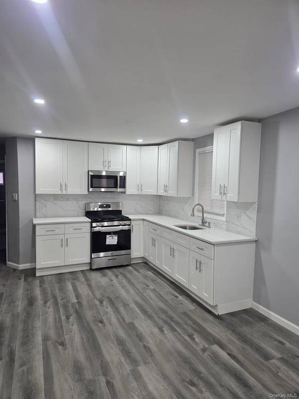 132-04 95th AVE, Richmond Hill S., NY 11419