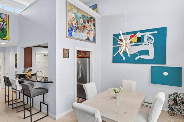 514 Pantigo RD #22, East Hampton, NY 11937