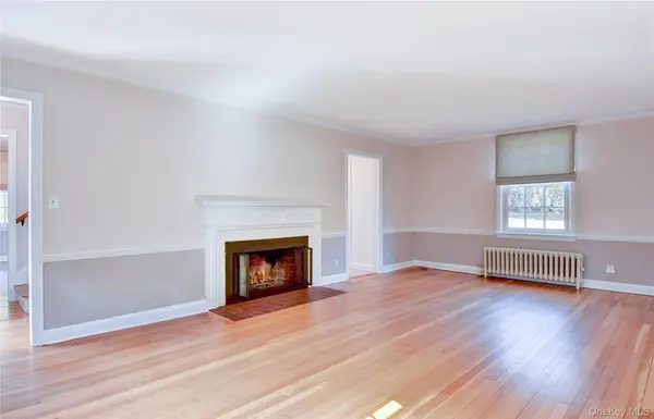 61 Kathwood RD, White Plains, NY 10607