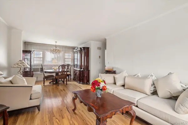 188 Beechwood AVE, Roosevelt, NY 11575