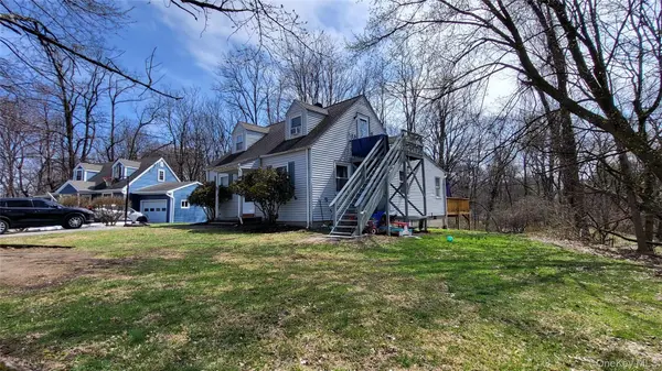 47 Kinderhook DR, Poughkeepsie, NY 12603