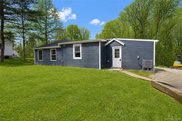 13 Brook TRL, Wurtsboro, NY 12790