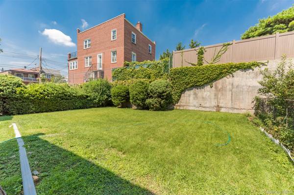 7107 Ditmars BLVD, East Elmhurst, NY 11370