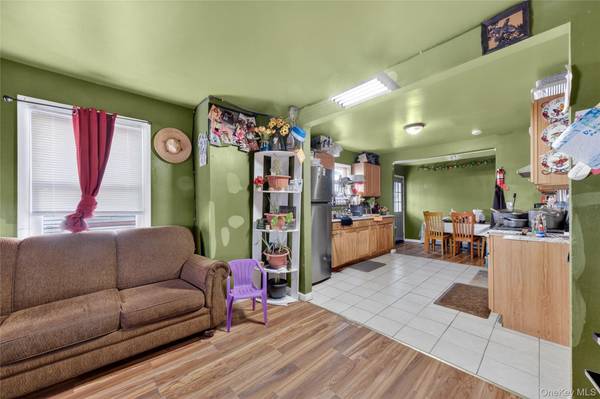 110 Franklin ST #2, Kingston, NY 12401
