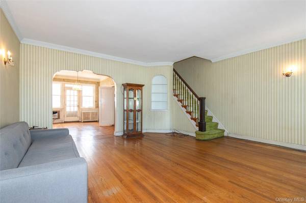 30-61 88th ST, East Elmhurst, NY 11369
