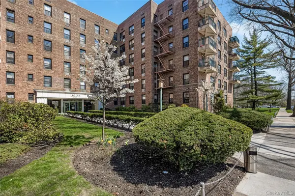 8035 Springfield BLVD #3C, Bellerose Manor, NY 11427