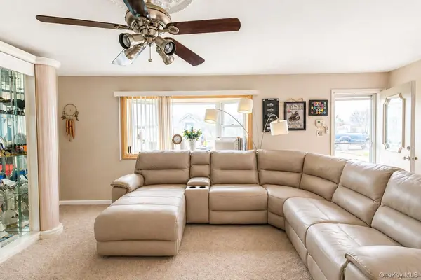 11 Seaford RD, Mastic Beach, NY 11951