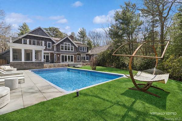11 Owls Nest LN, East Hampton, NY 11937