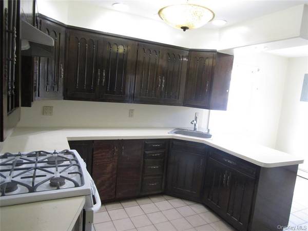 Address not disclosed, Lynbrook, NY 11563