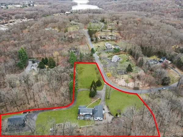 6 Annarock DR, Somers, NY 10589