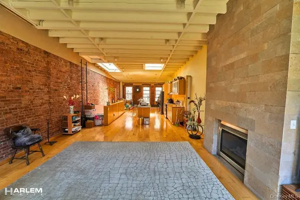 521 W 162nd ST, New York (manhattan), NY 10032