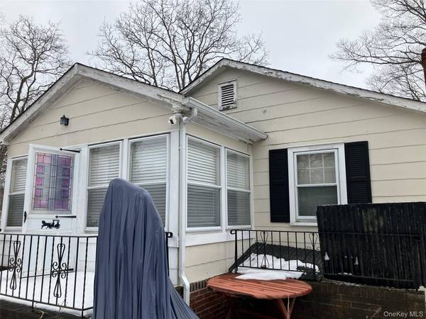 167 Cedar RD, Mastic Beach, NY 11951