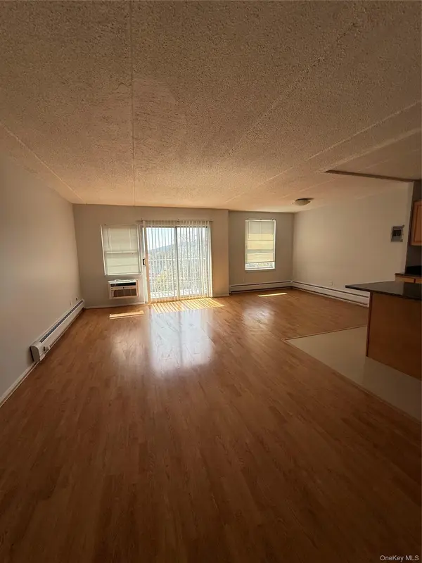 35 Park AVE #6T, Suffern, NY 10901