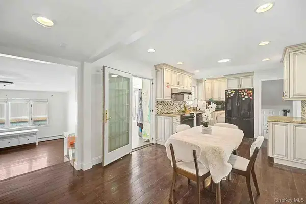 357 Gates AVE, East Meadow, NY 11554