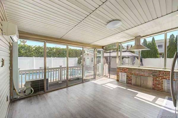 357 Gates AVE, East Meadow, NY 11554