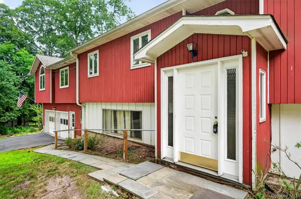 11 Kent RD, Airmont, NY 10952