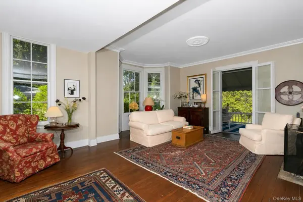 34 Lawrence LN, Palisades, NY 10964