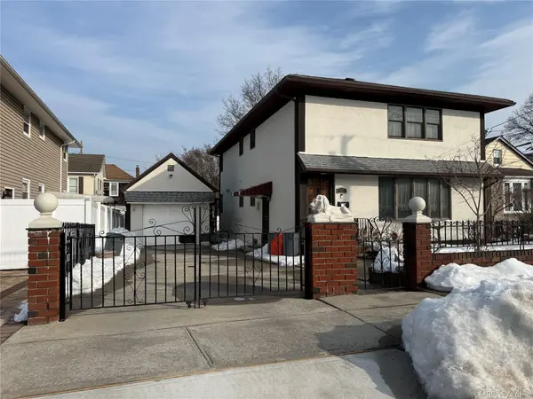77 Lucille AVE, Elmont, NY 11003