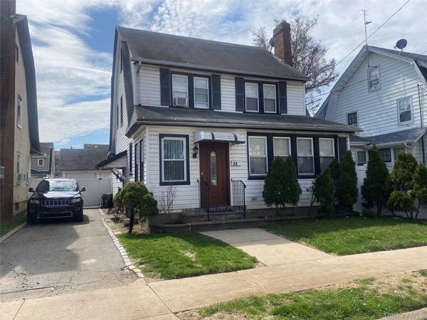 24 Lent AVE, Hempstead, NY 11550