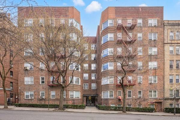 3810 Greystone Ave. #507, Bronx, NY 10463