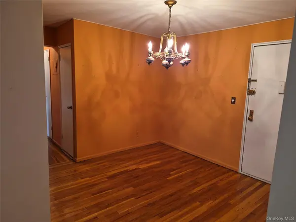 98 DeHaven DR #2B, Yonkers, NY 10703