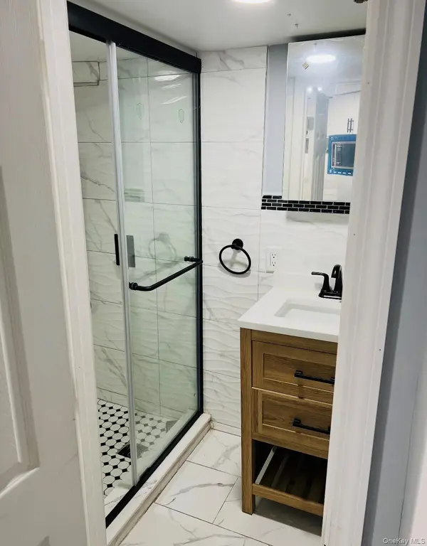 65-45 Admiral AVE, Middle Village, NY 11379