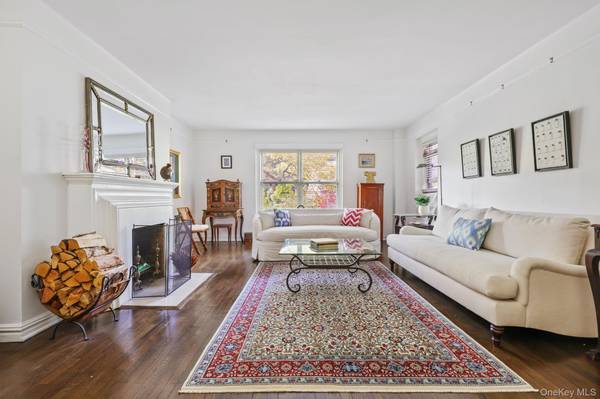 250 Bronxville Road #2G, Bronxville, NY 10708