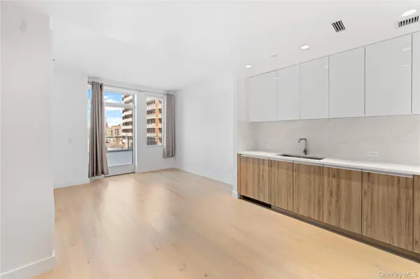 136-18 Maple AVE #5G, Flushing, NY 11355