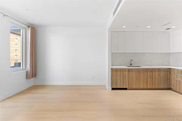 136-18 Maple AVE #5G, Flushing, NY 11355